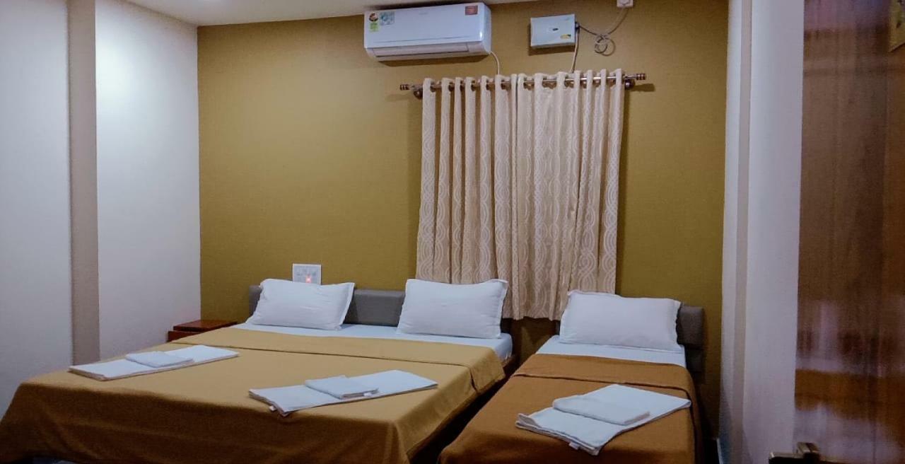 Blue Crystal Lodge Shimoga Bagian luar foto
